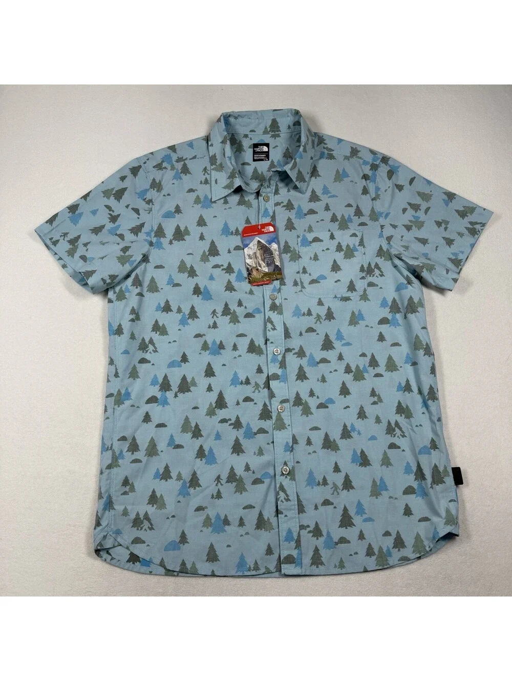 The North Face Pursuit Short Sleeve Button Up Tree Mountain Shirt Size Large NWT